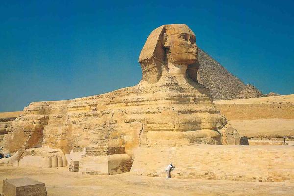 Controversy over the great Sphinx Egypt