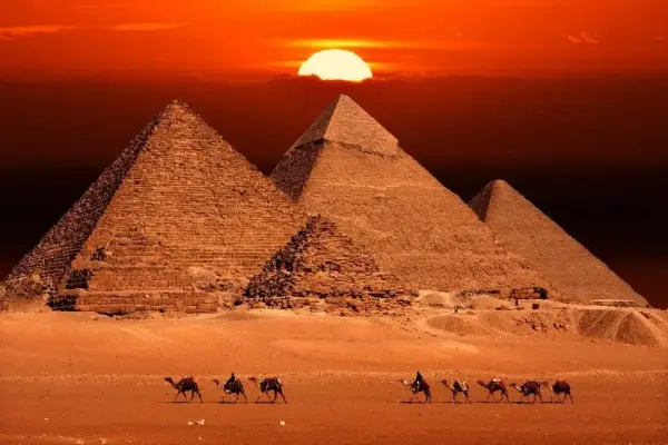 Strange Facts About The Pyramids