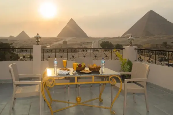 Best hotels in Cairo near pyramids