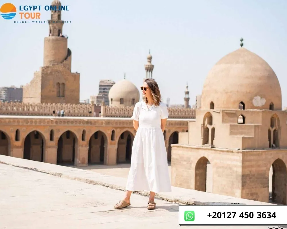 What to Wear in Egypt as a Female Tourist