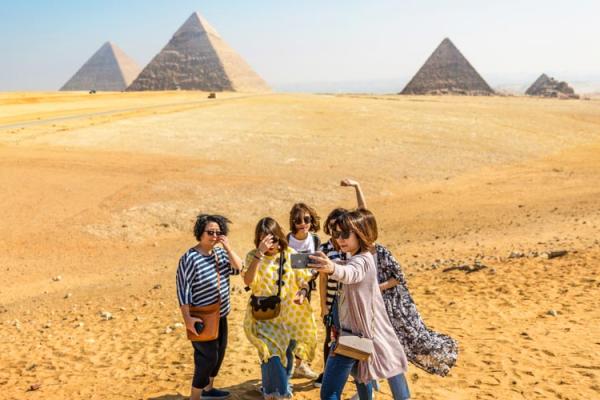 Day Trip to Pyramids & Nile from Alexandria port