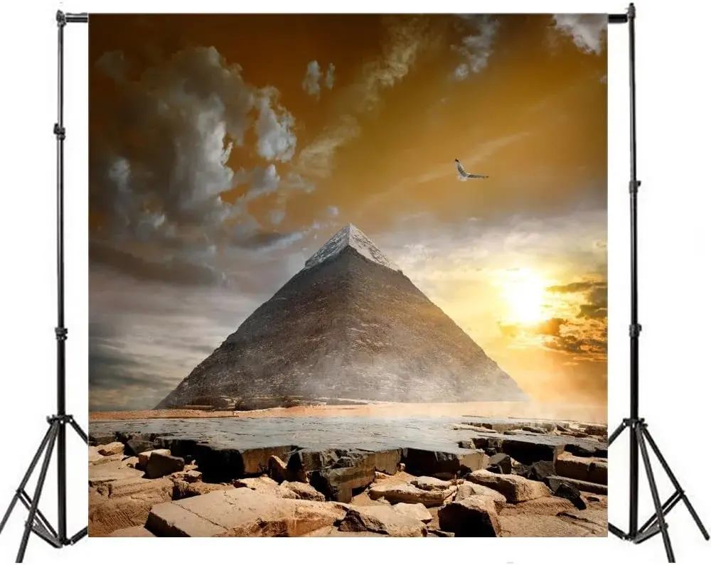 Strange Facts About the Pyramids (2)