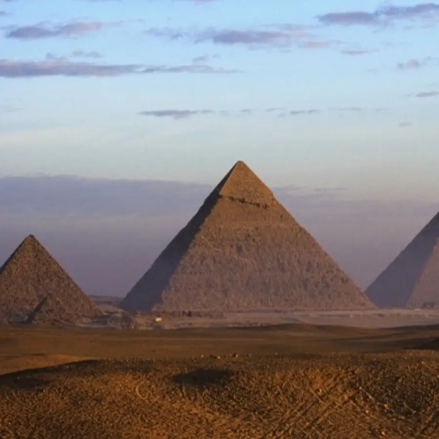 Does Dahshur Pyramids have Bodies