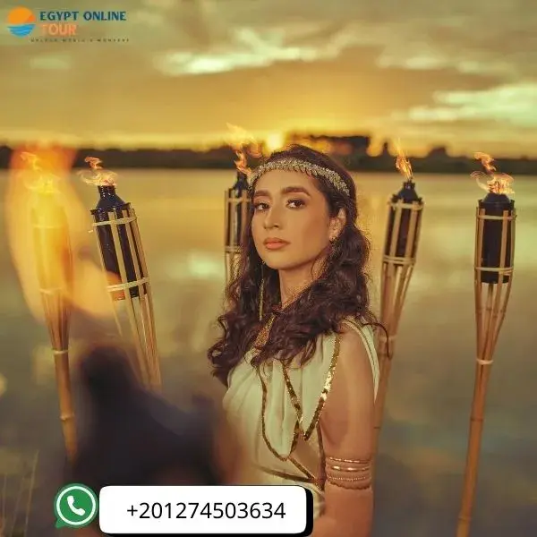 what does queen cleopatra look like
